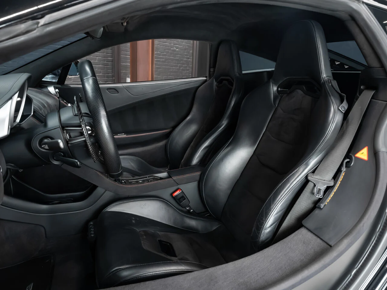 2012 McLaren MP4-12C, 23/30