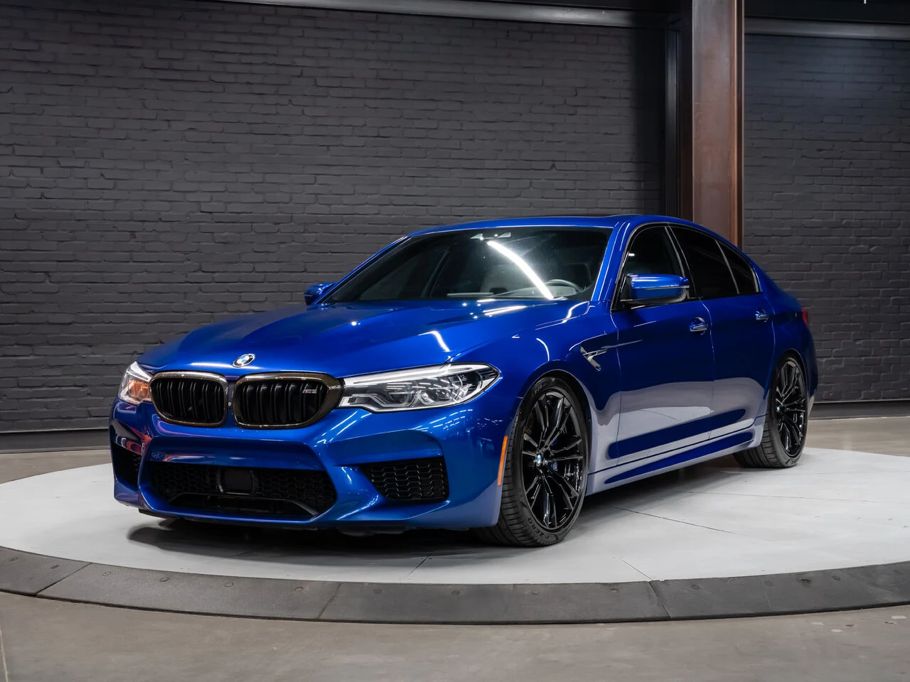 2018 BMW M5, 3/30
