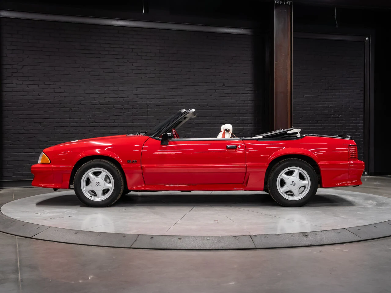 1992 Ford Mustang GT Convertible, 11/30