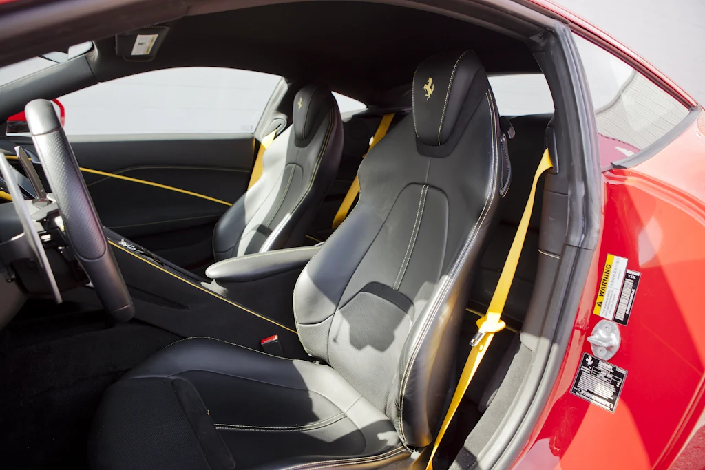 2021 Ferrari Roma Coupé, 15/19