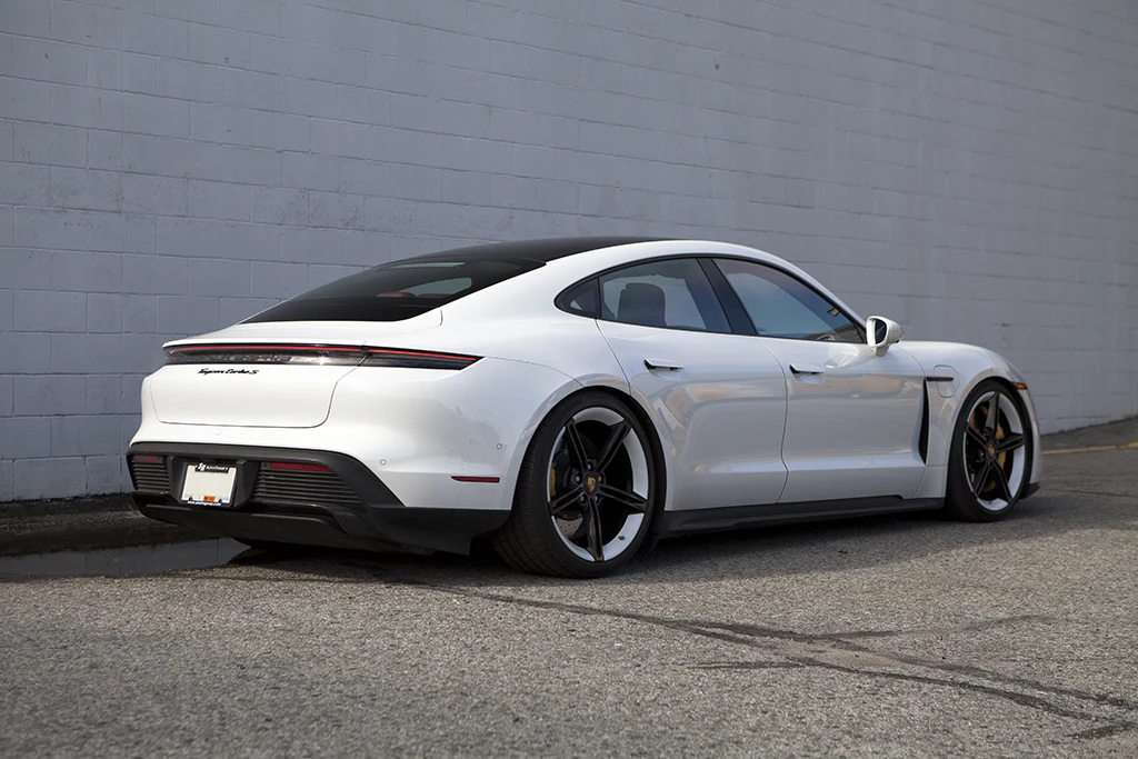 2023 Porsche Taycan Turbo S (Original Version), 6/22