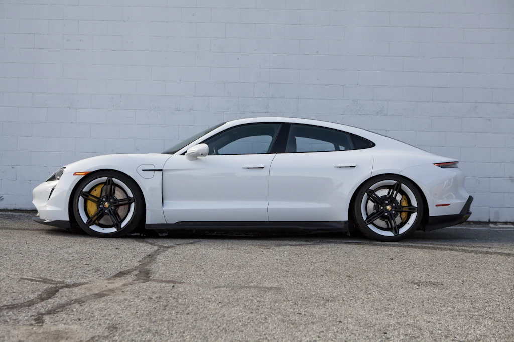 2023 Porsche Taycan Turbo S (Original Version), 9/22