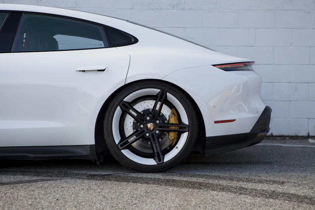 2023 Porsche Taycan Turbo S (Original Version), 11/22