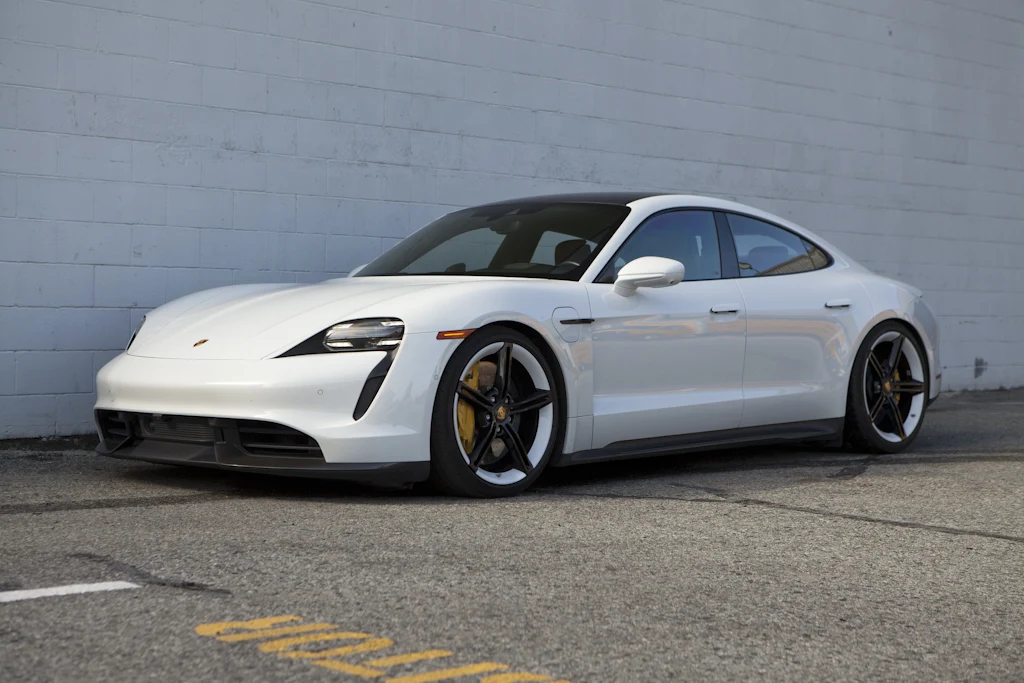 2023 Porsche Taycan Turbo S (Original Version), 12/22