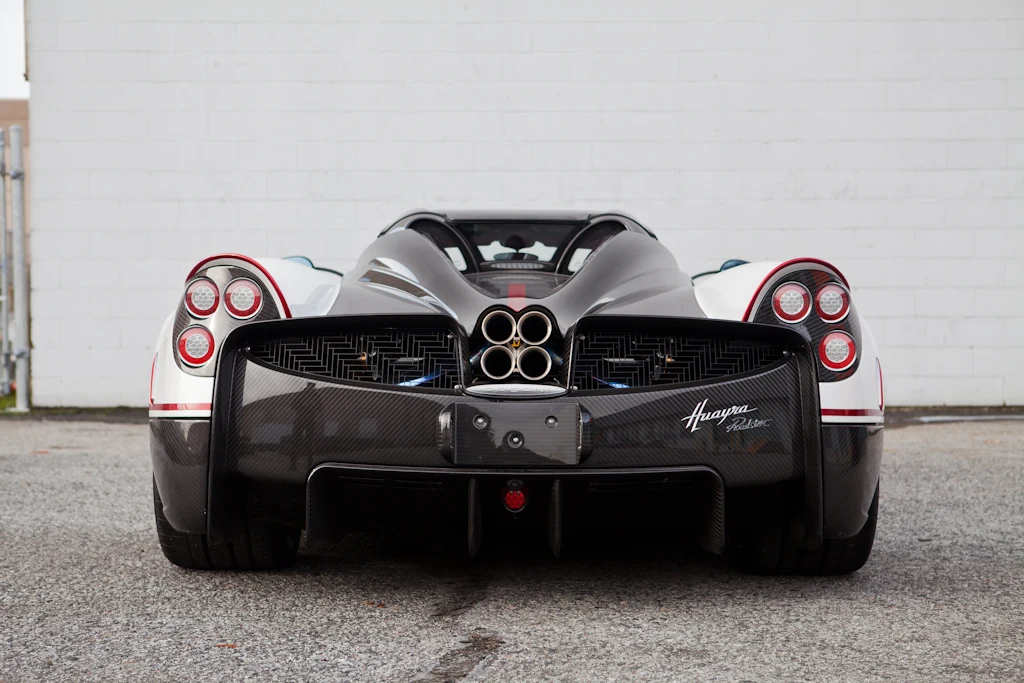2018 Pagani Huayra Roadster, 15/30