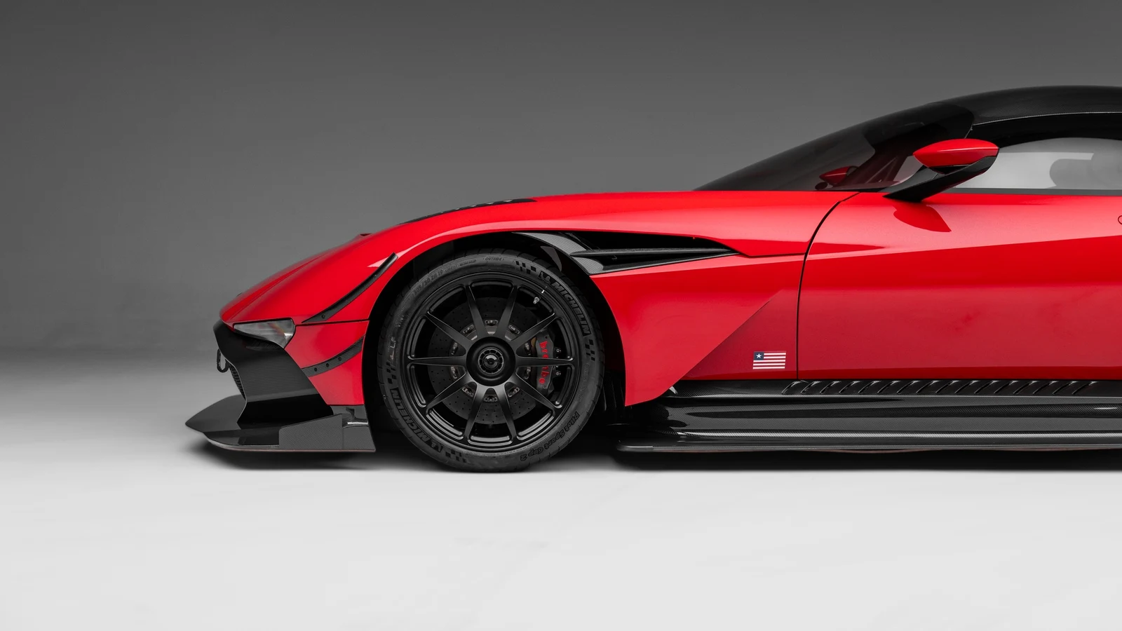 2016 Aston Martin Vulcan AMR Pro, 9/10