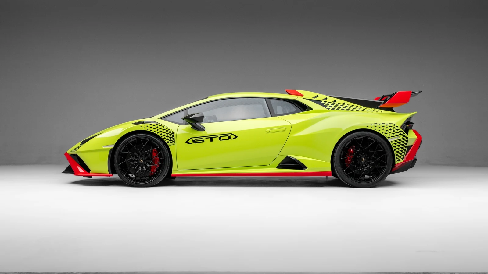 2022 Lamborghini Huracán STO, 5/8