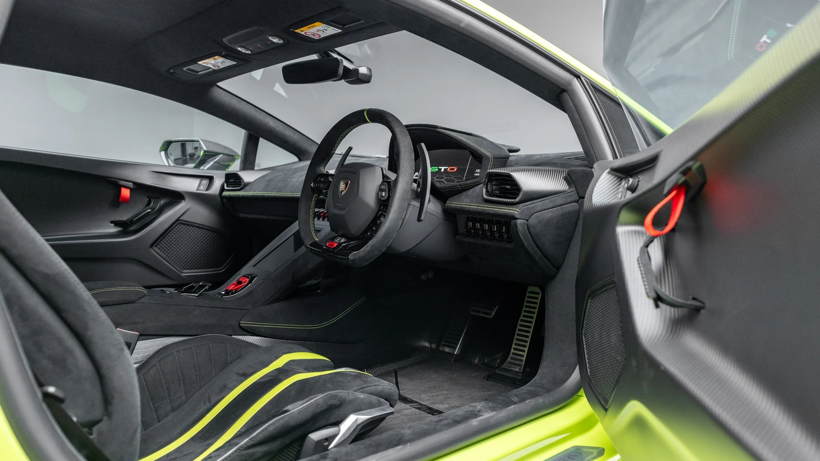 2022 Lamborghini Huracán STO, 6/8