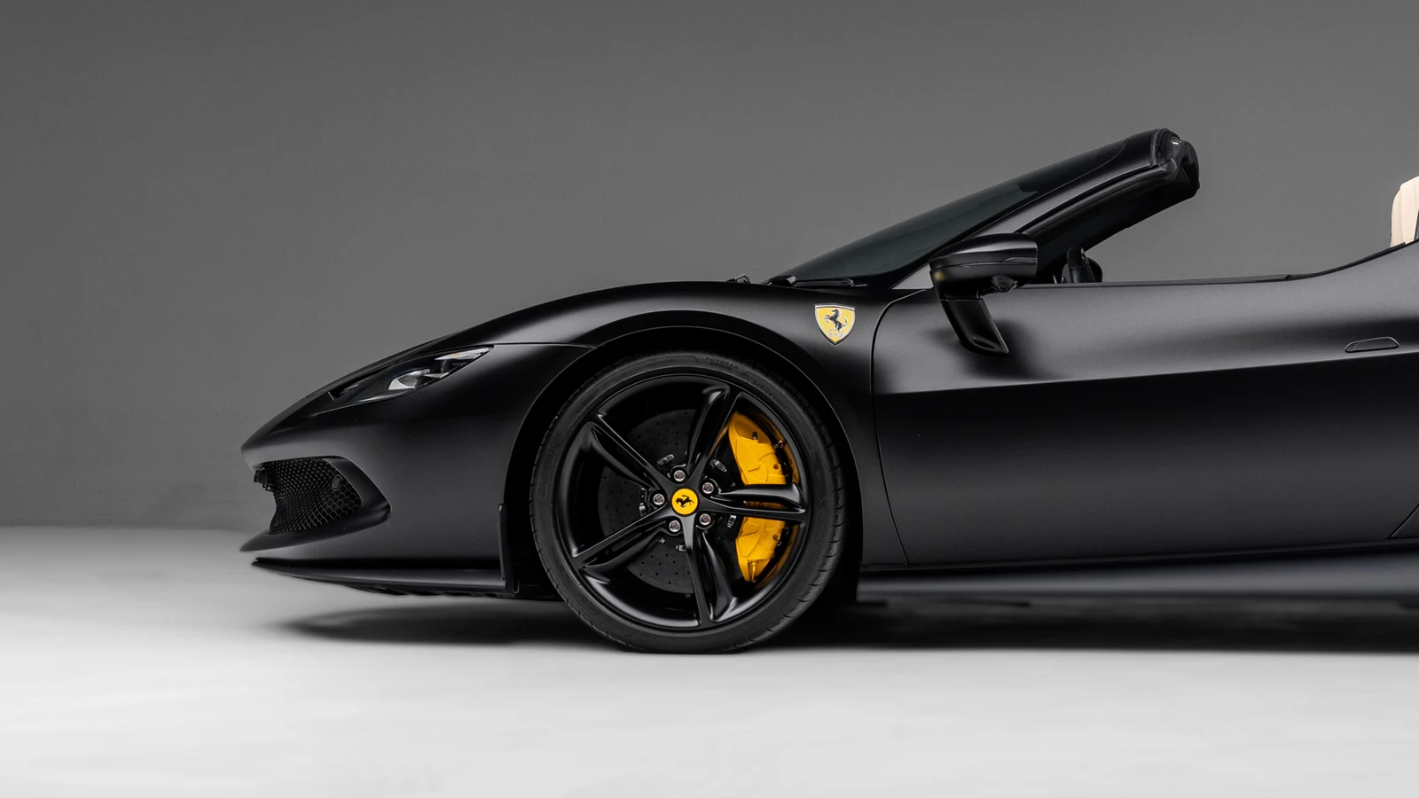 2025 Ferrari 296 GTS, 10/10