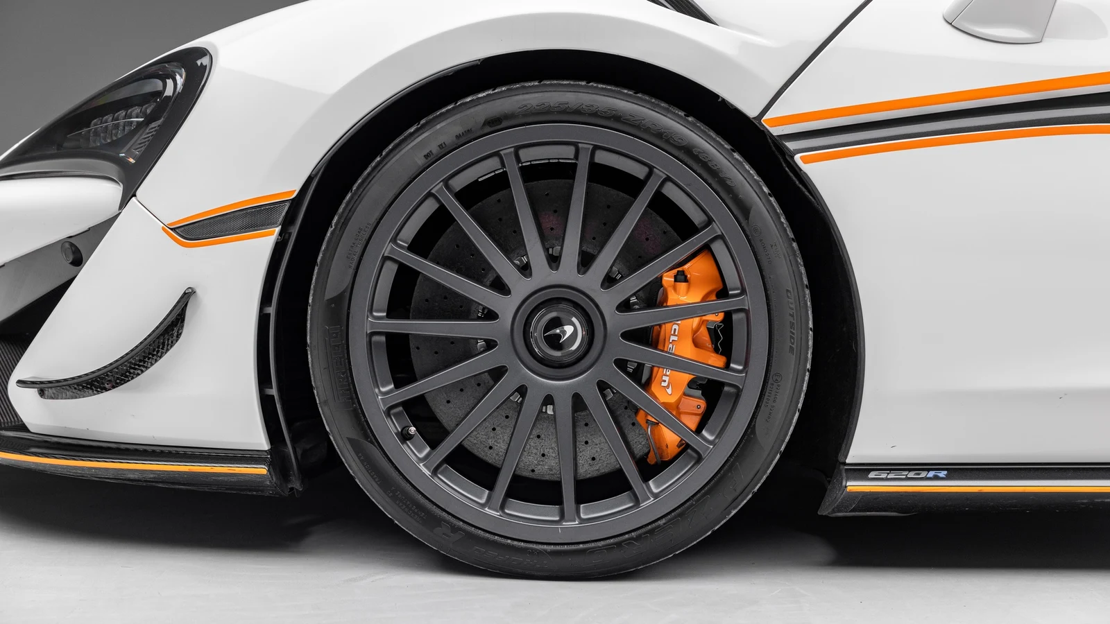 2020 McLaren 620R, 9/10