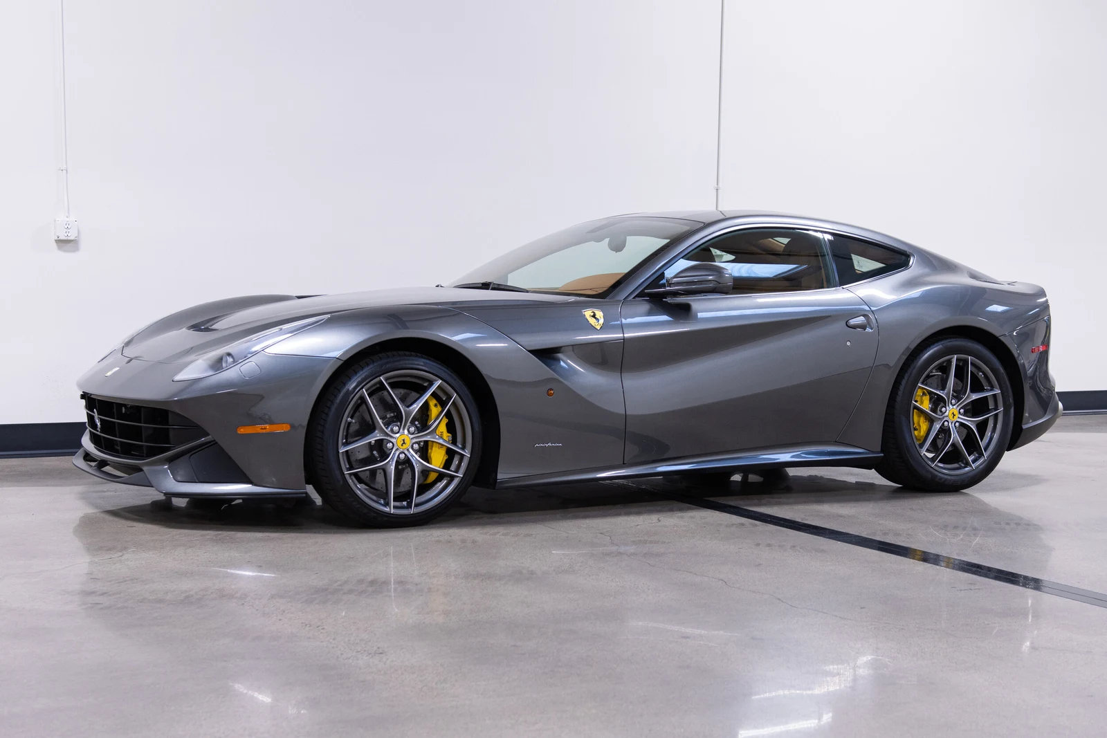 2014 Ferrari F12berlinetta, 2/30