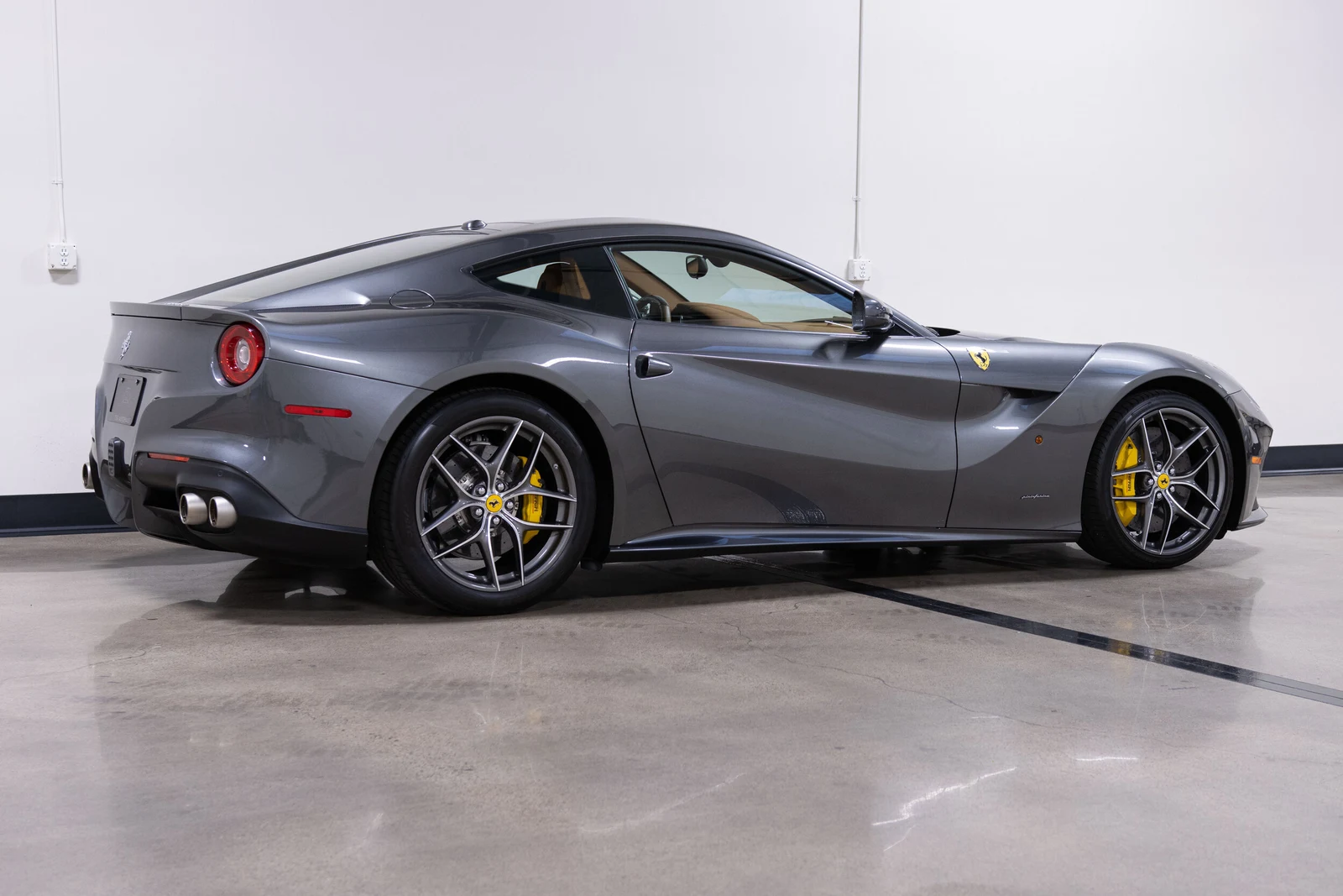 2014 Ferrari F12berlinetta, 3/30