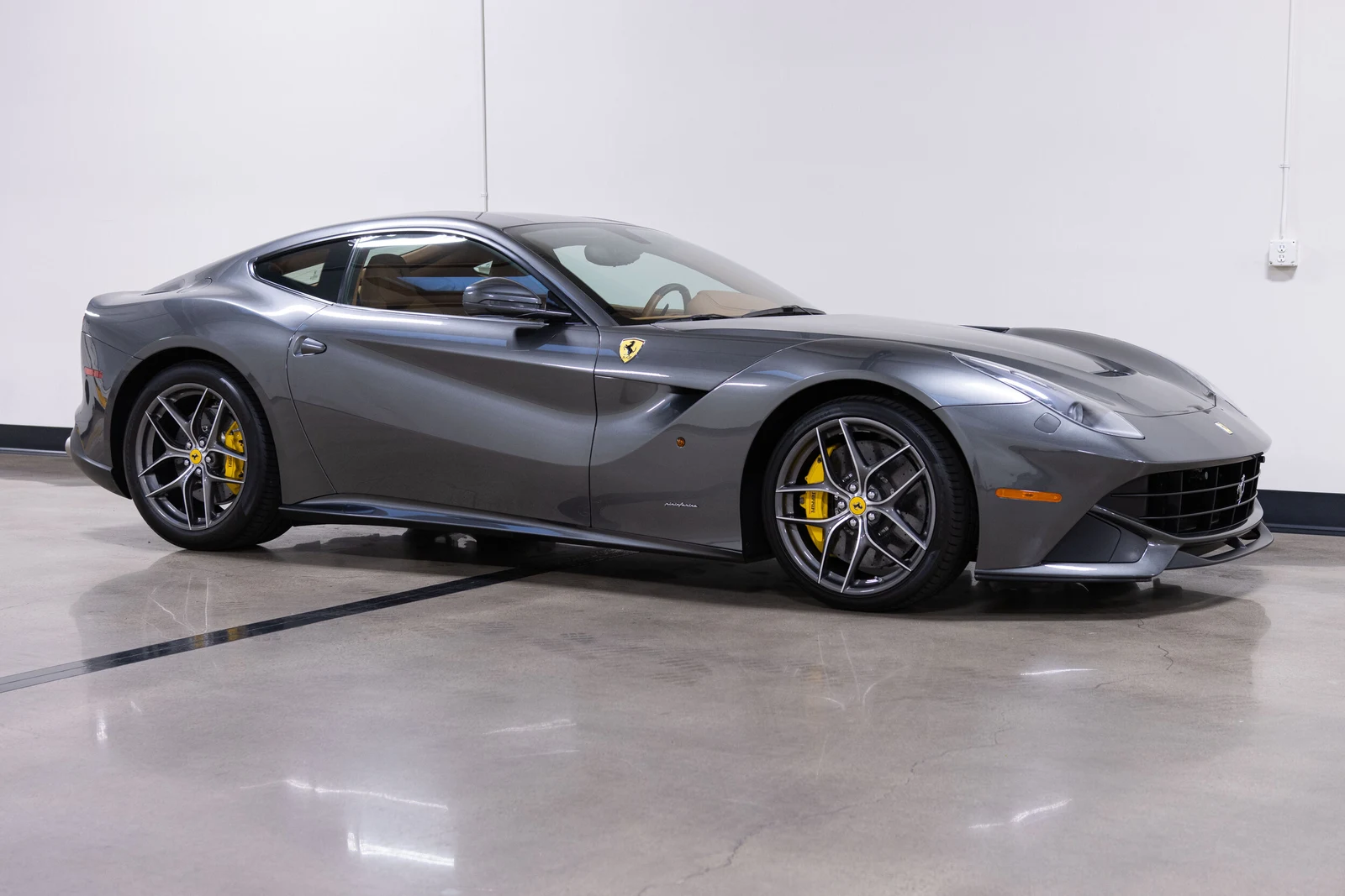 2014 Ferrari F12berlinetta, 4/30