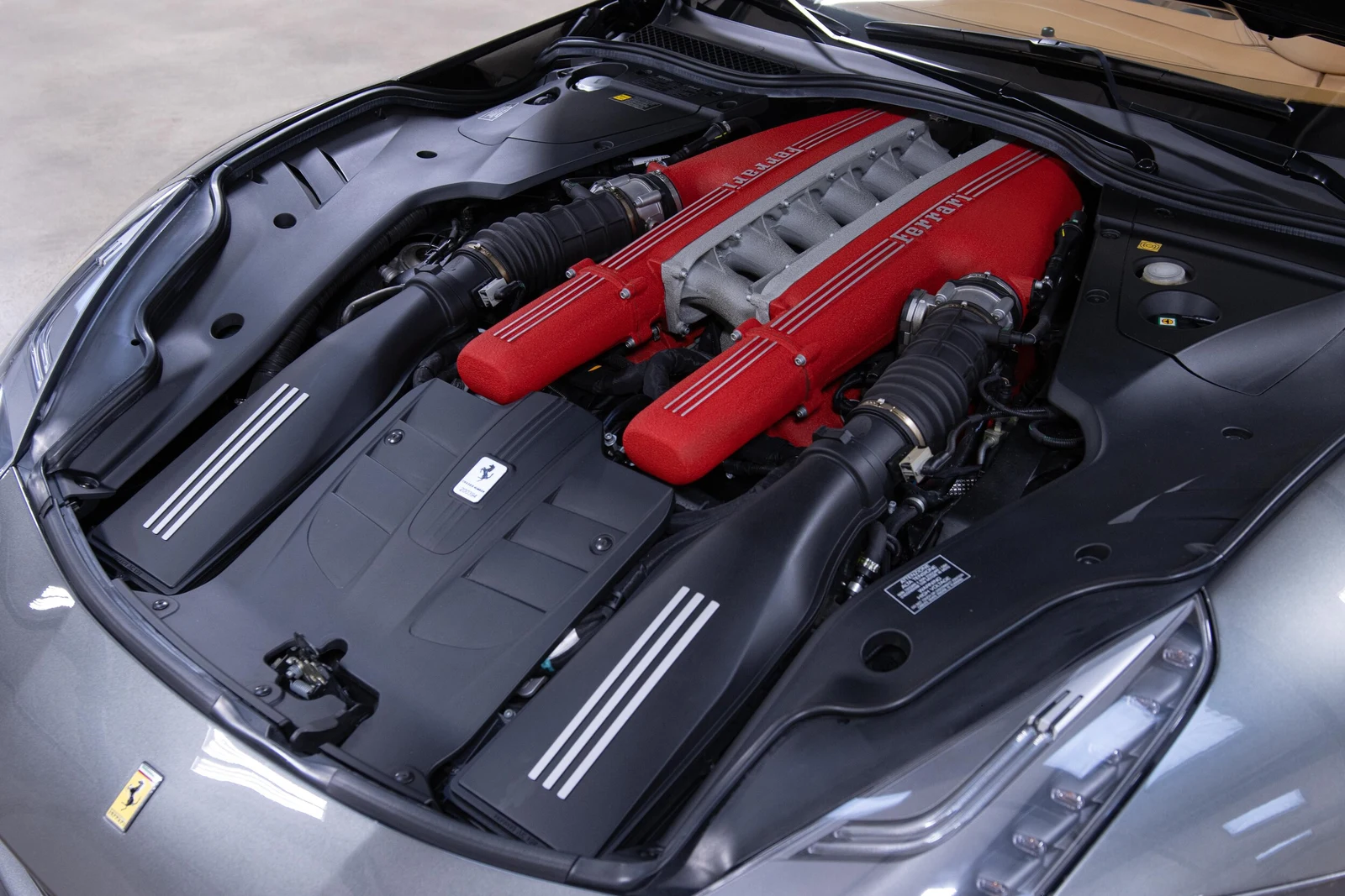 2014 Ferrari F12berlinetta, 15/30
