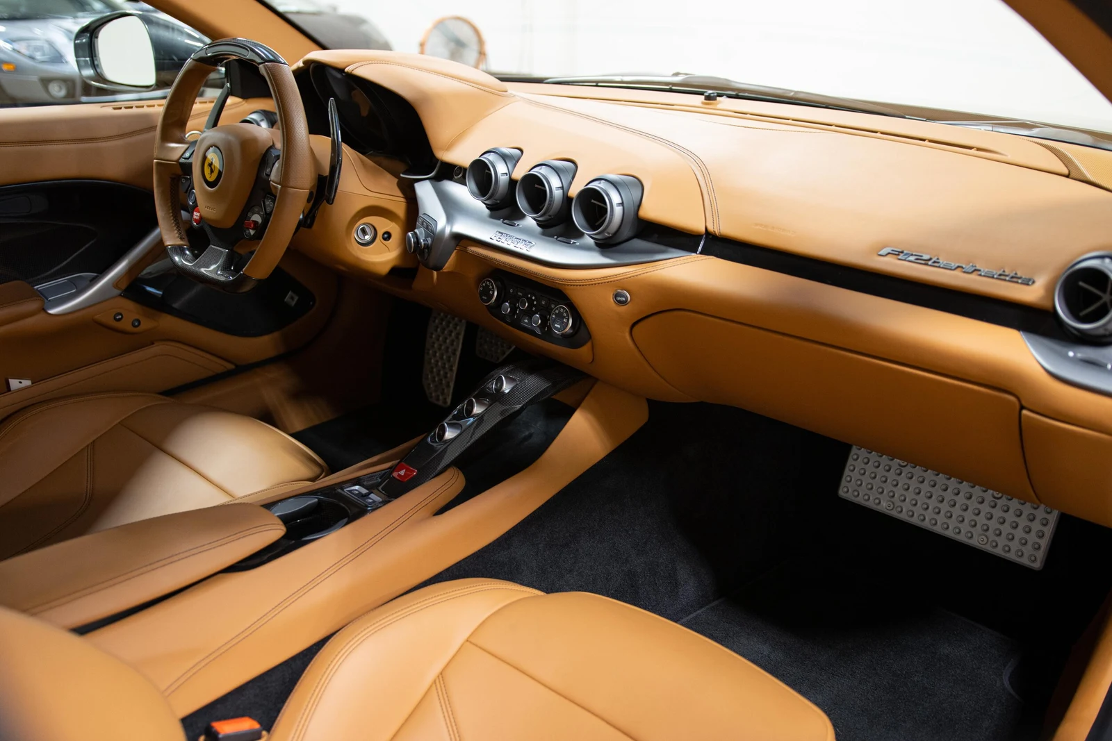 2014 Ferrari F12berlinetta, 24/30