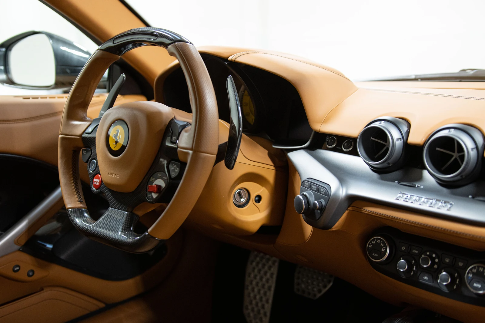 2014 Ferrari F12berlinetta, 26/30