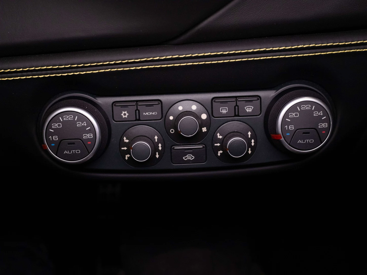 2017 Ferrari 488 Spider, 18/22