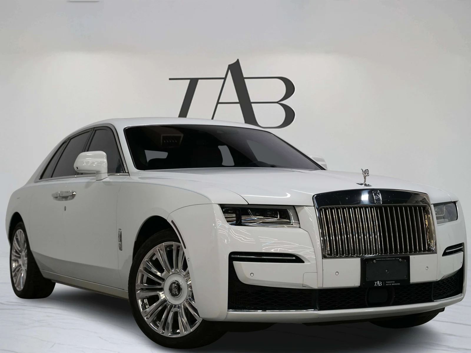 2022 Rolls-Royce Ghost II, 2/30