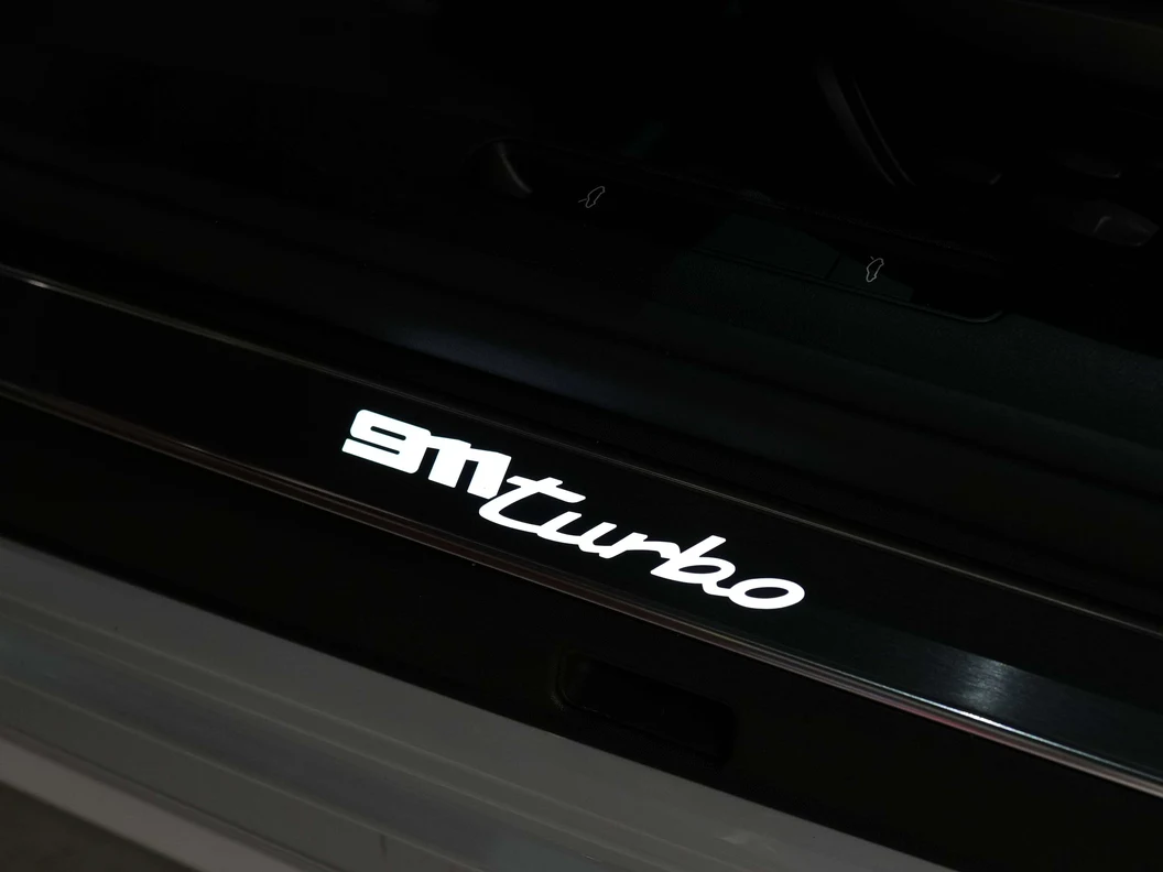 2024 Porsche 911 (992.1) Turbo Cabriolet, 11/30