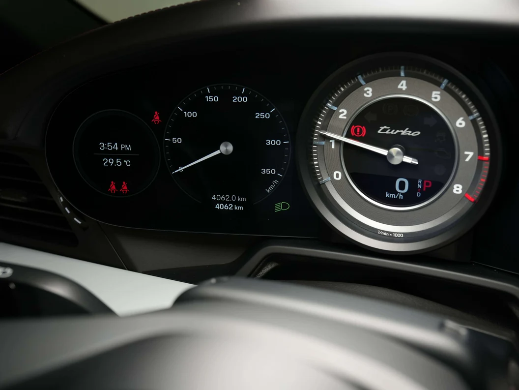 2024 Porsche 911 (992.1) Turbo Cabriolet, 13/30