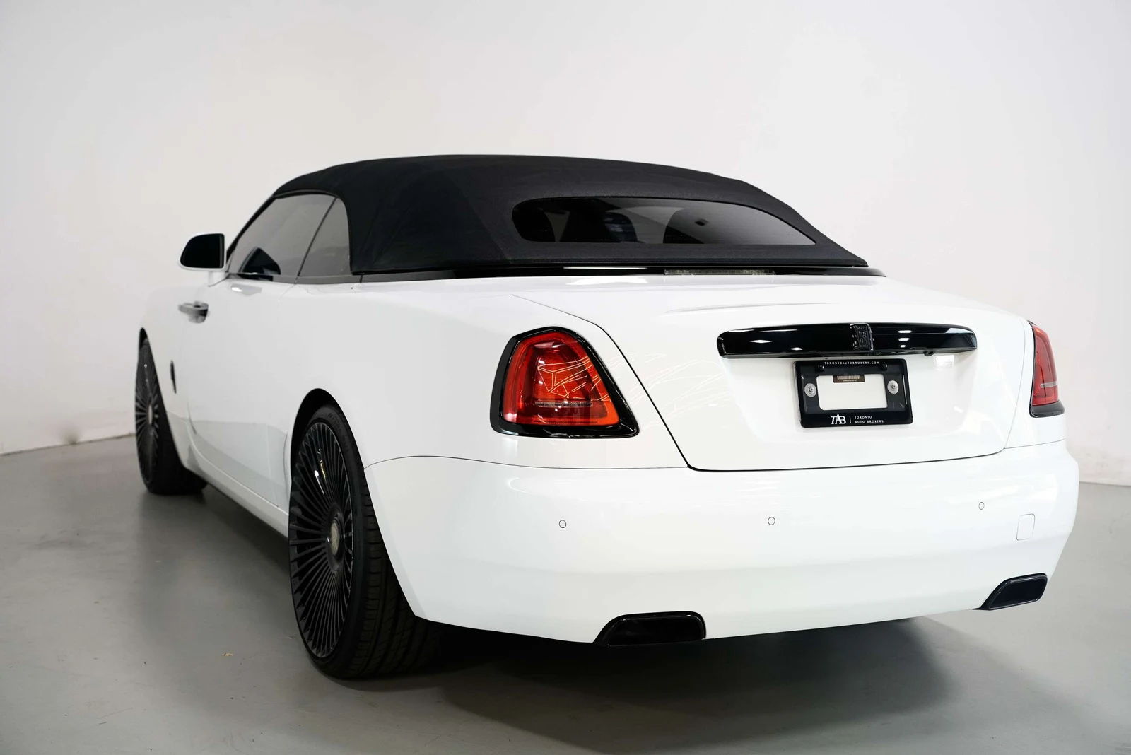 2016 Rolls-Royce Dawn, 9/30