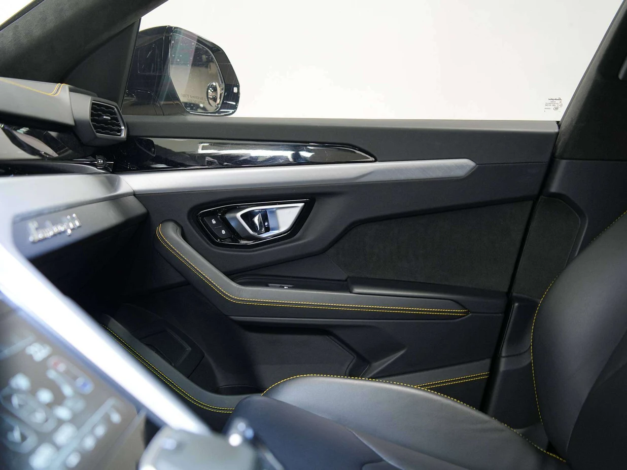 2022 Lamborghini Urus, 21/30