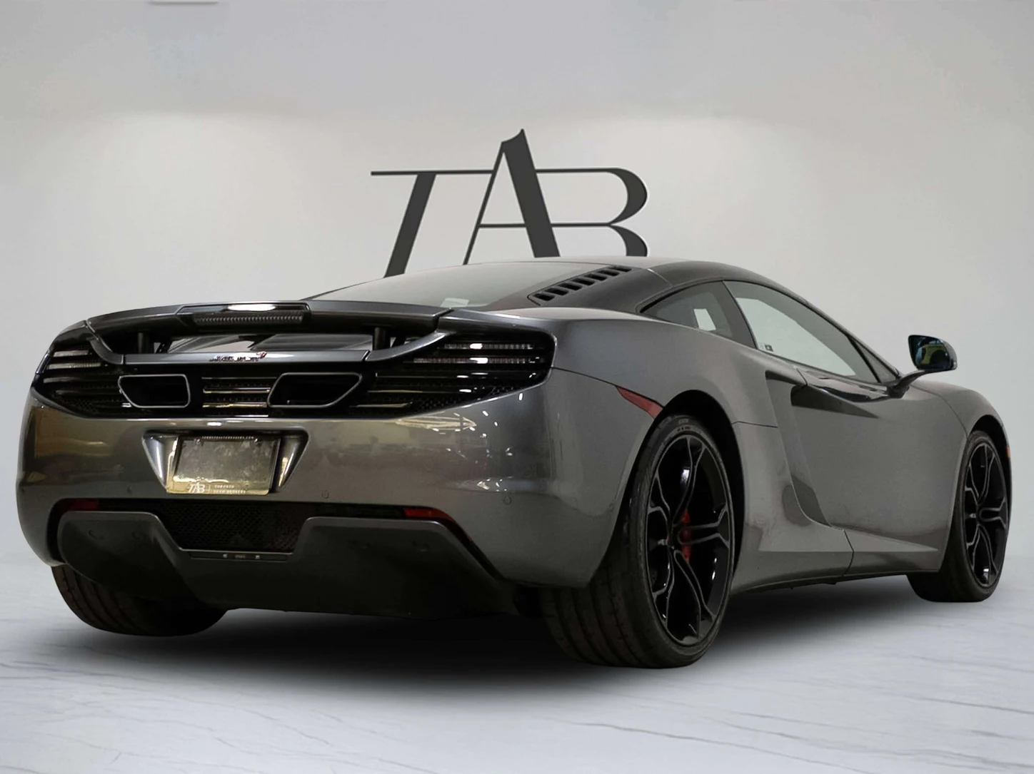 2012 McLaren 12C, 4/25