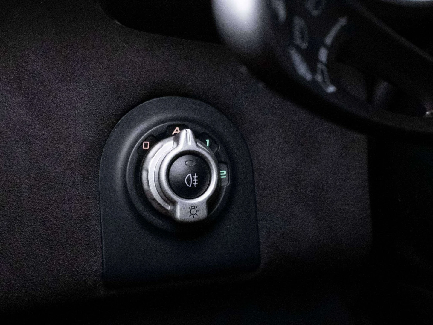 2012 McLaren 12C, 23/25