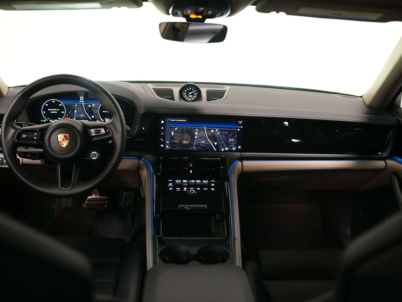 2025 Porsche Panamera 4 E-Hybrid (976), 26/30