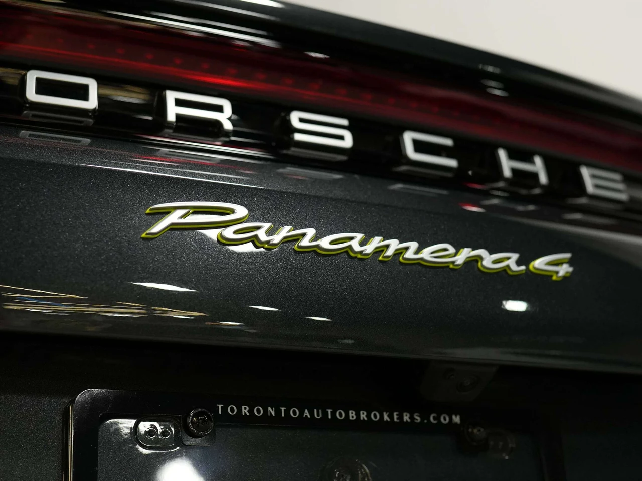 2025 Porsche Panamera 4 E-Hybrid (976), 28/30