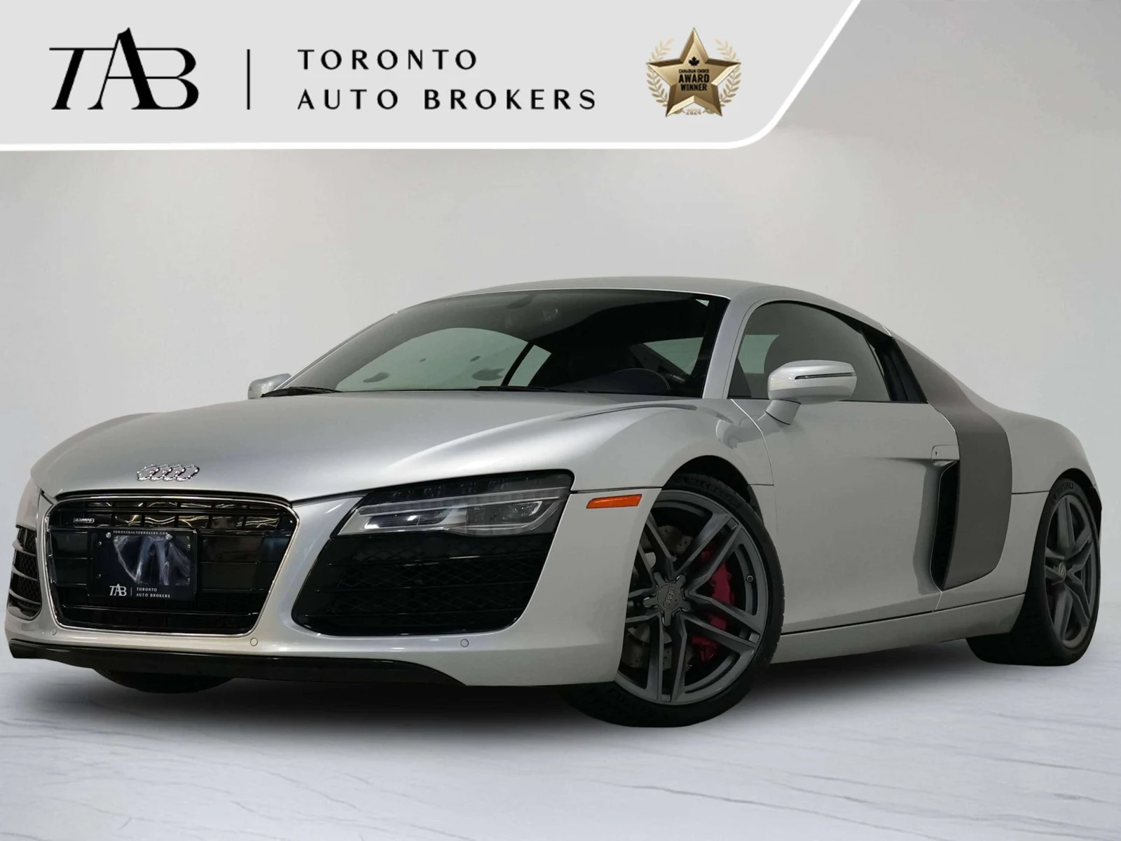 Audi R8 4.2 FSI quattro | Toronto Auto Brokers