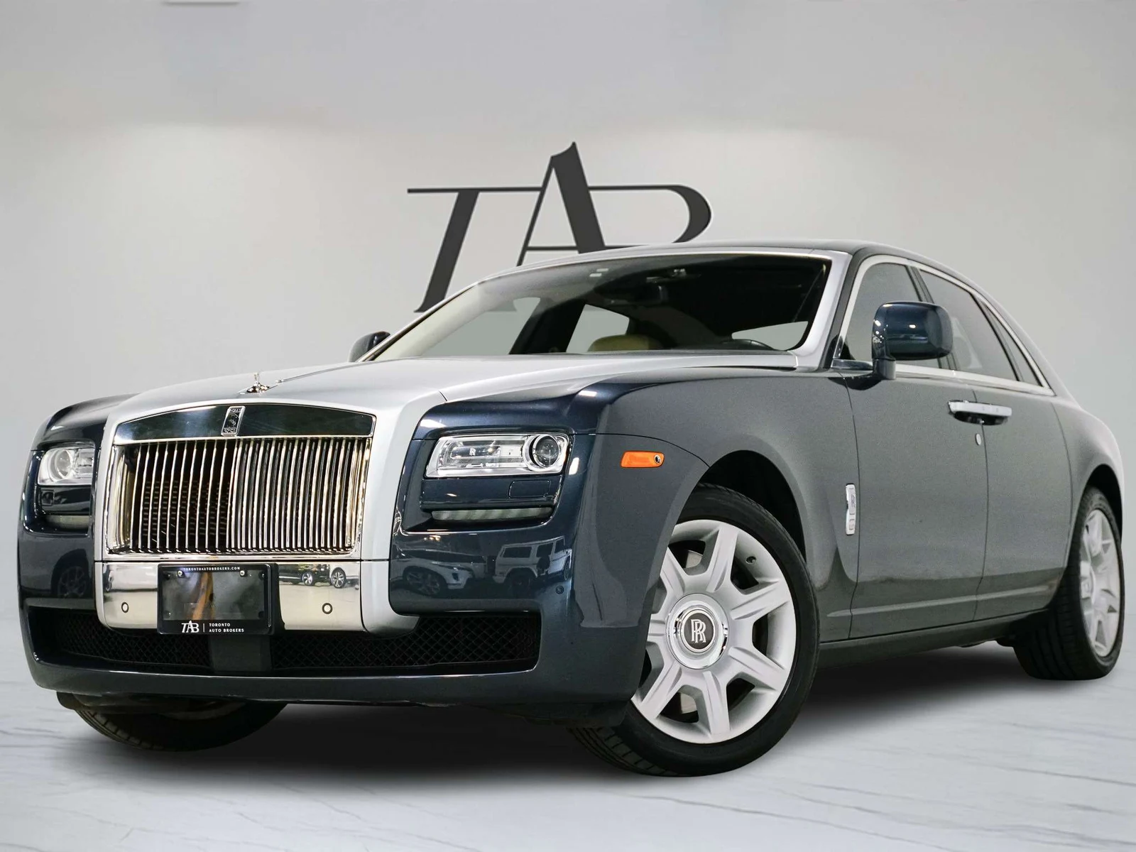 2010 Rolls-Royce Ghost I, 3/30