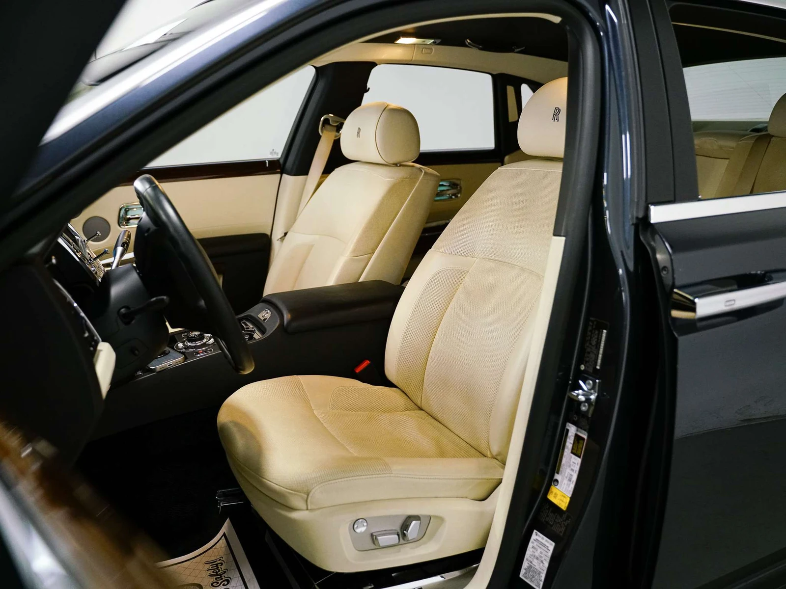 2010 Rolls-Royce Ghost I, 18/30