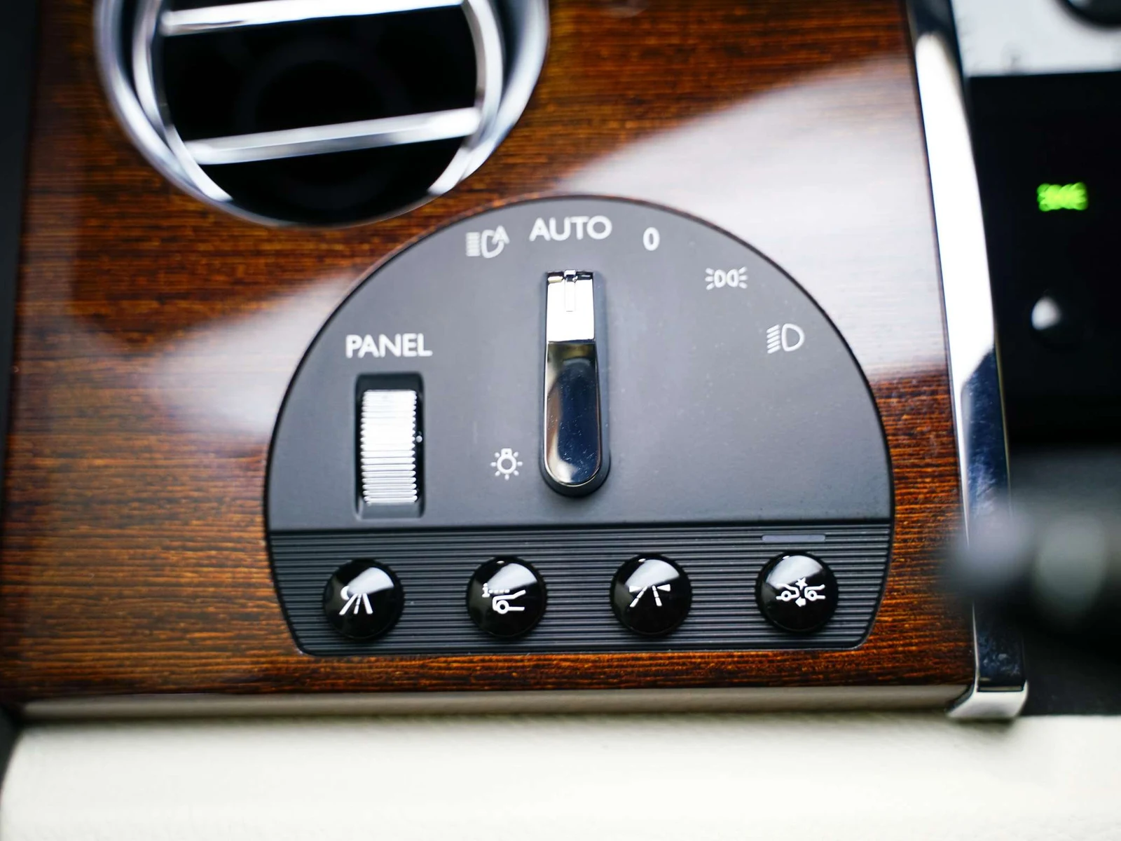 2010 Rolls-Royce Ghost I, 29/30