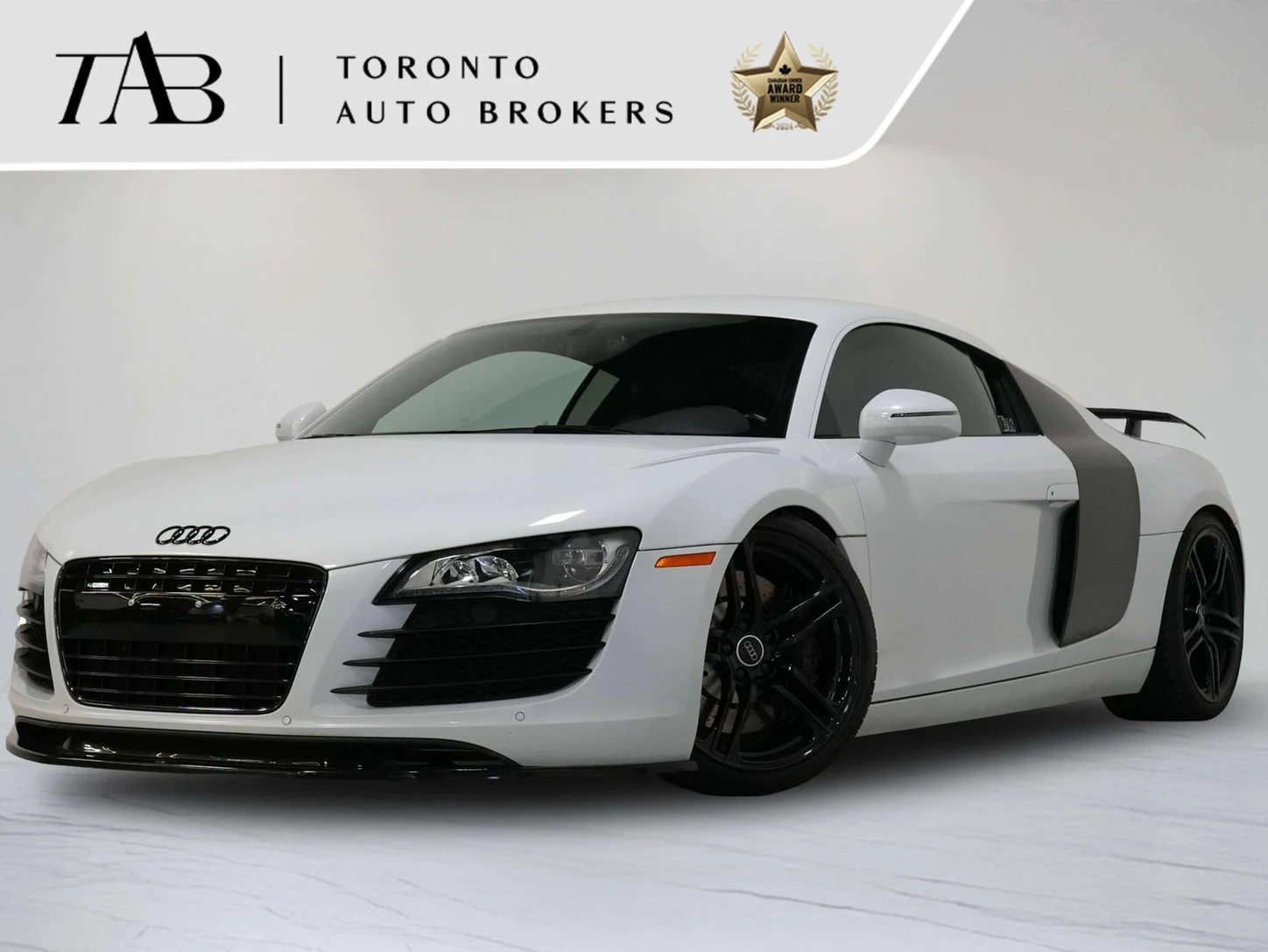 Audi R8 4.2 FSI quattro | Toronto Auto Brokers