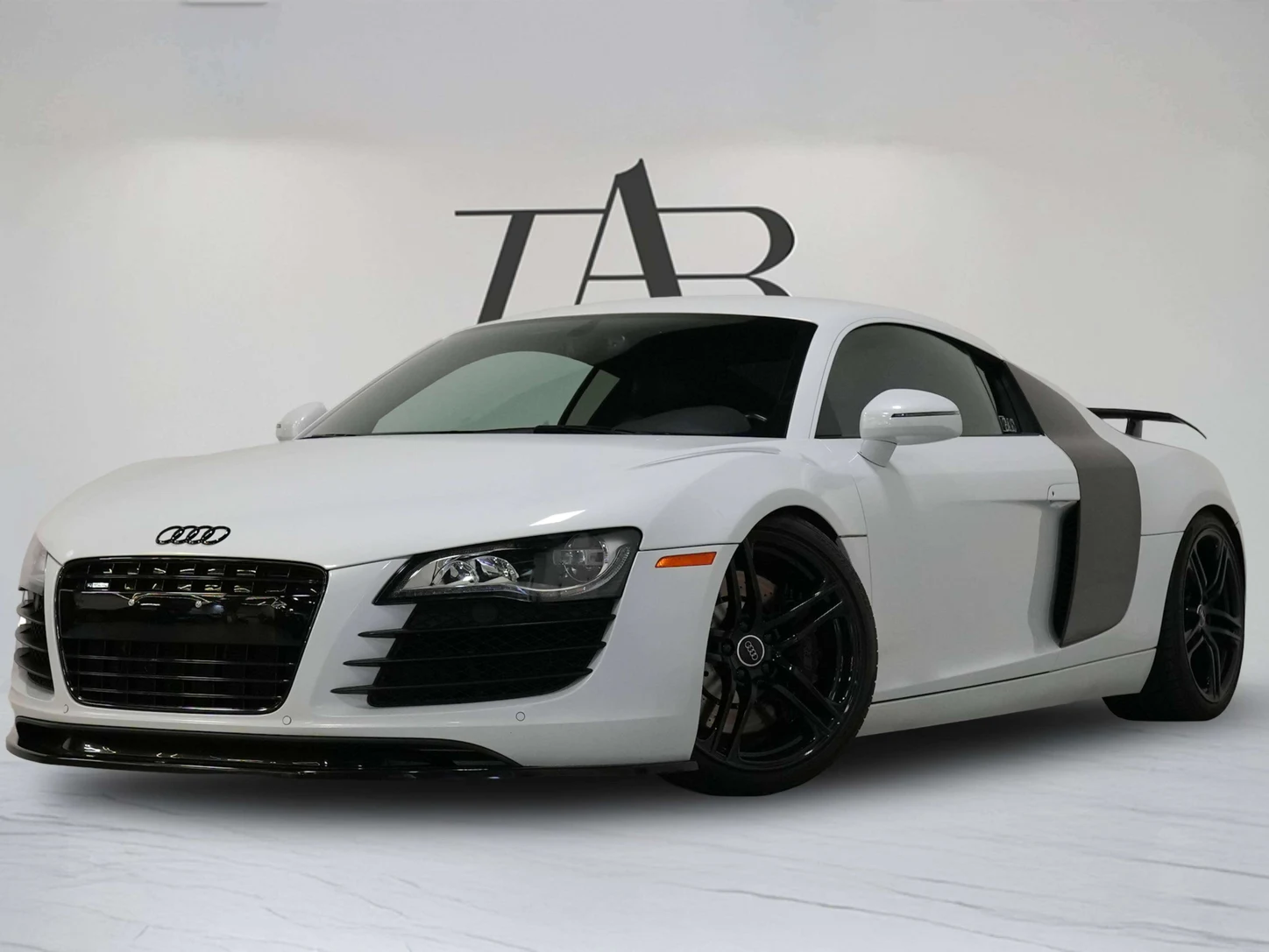 2012 Audi R8 4.2 FSI quattro, 3/26