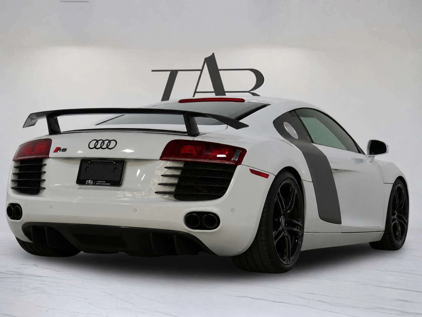 2012 Audi R8 4.2 FSI quattro, 4/26