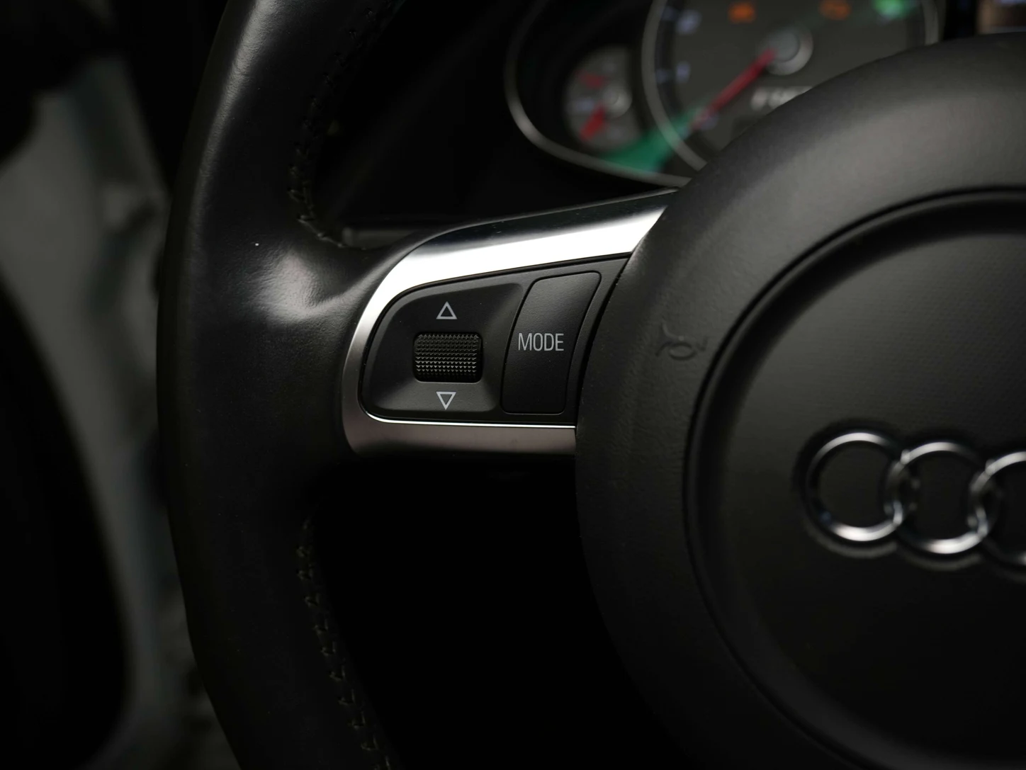 2012 Audi R8 4.2 FSI quattro, 10/26