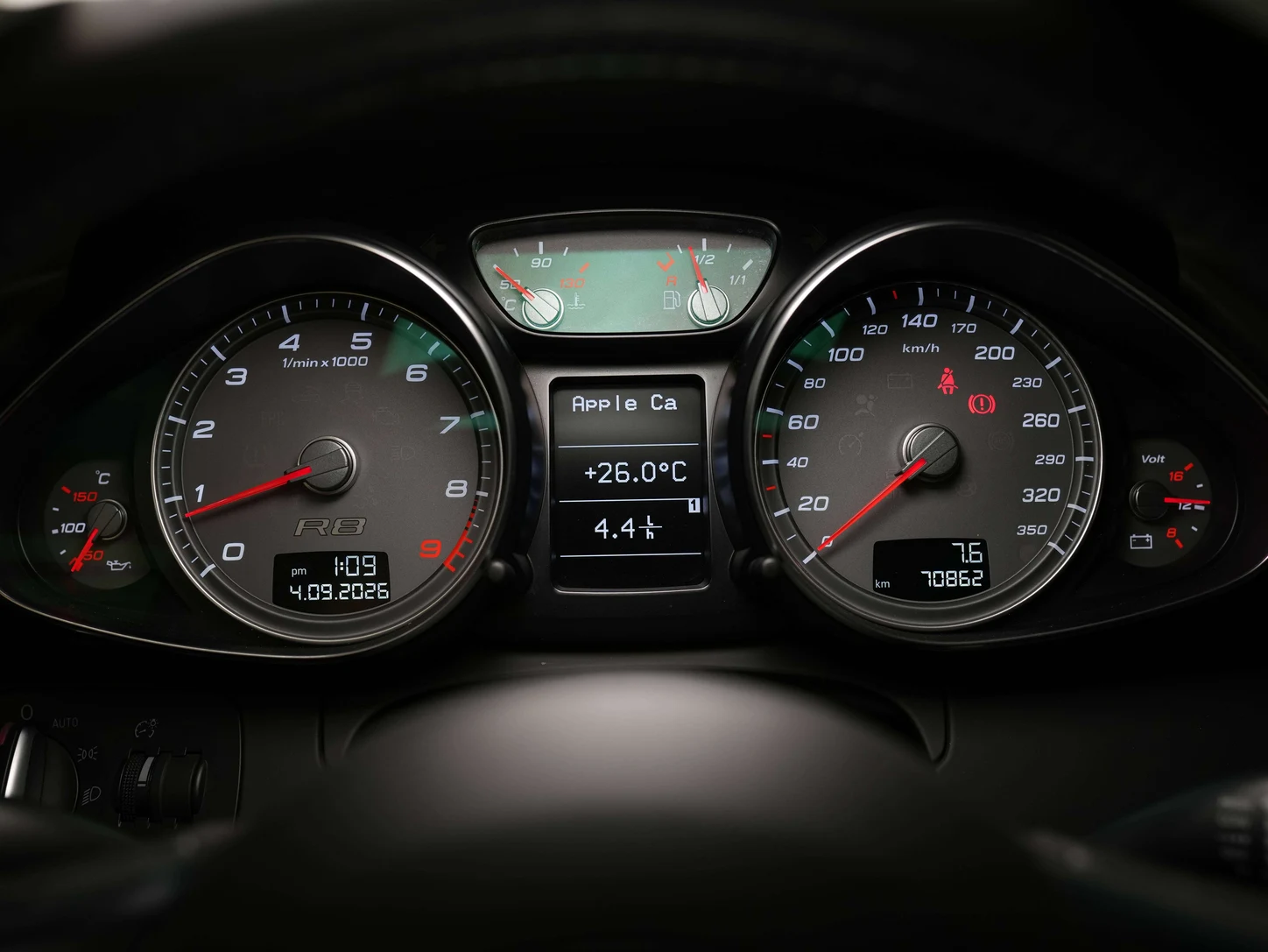 2012 Audi R8 4.2 FSI quattro, 12/26