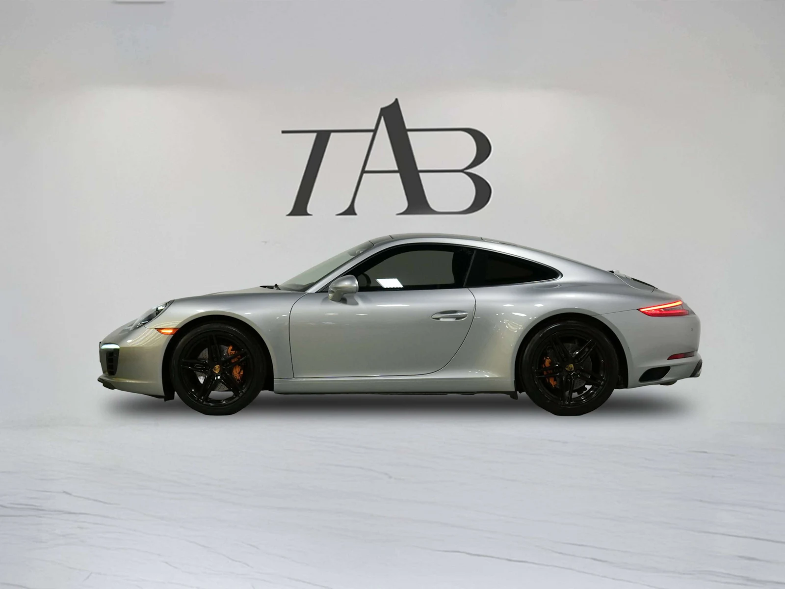2019 Porsche 911 (991.2) Carrera, 28/29