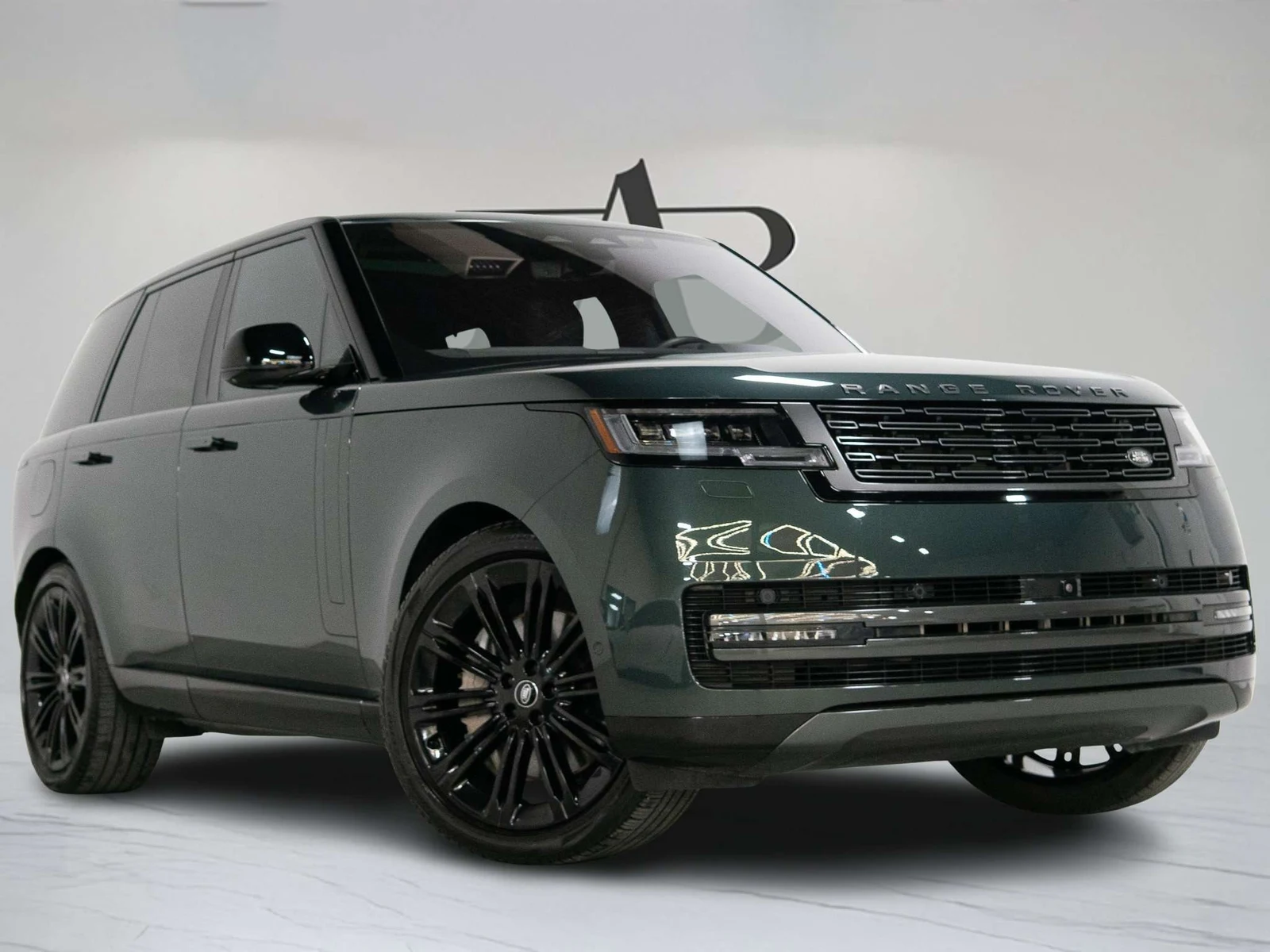 2023 Land Rover Range Rover P530 SE (L460), 2/30