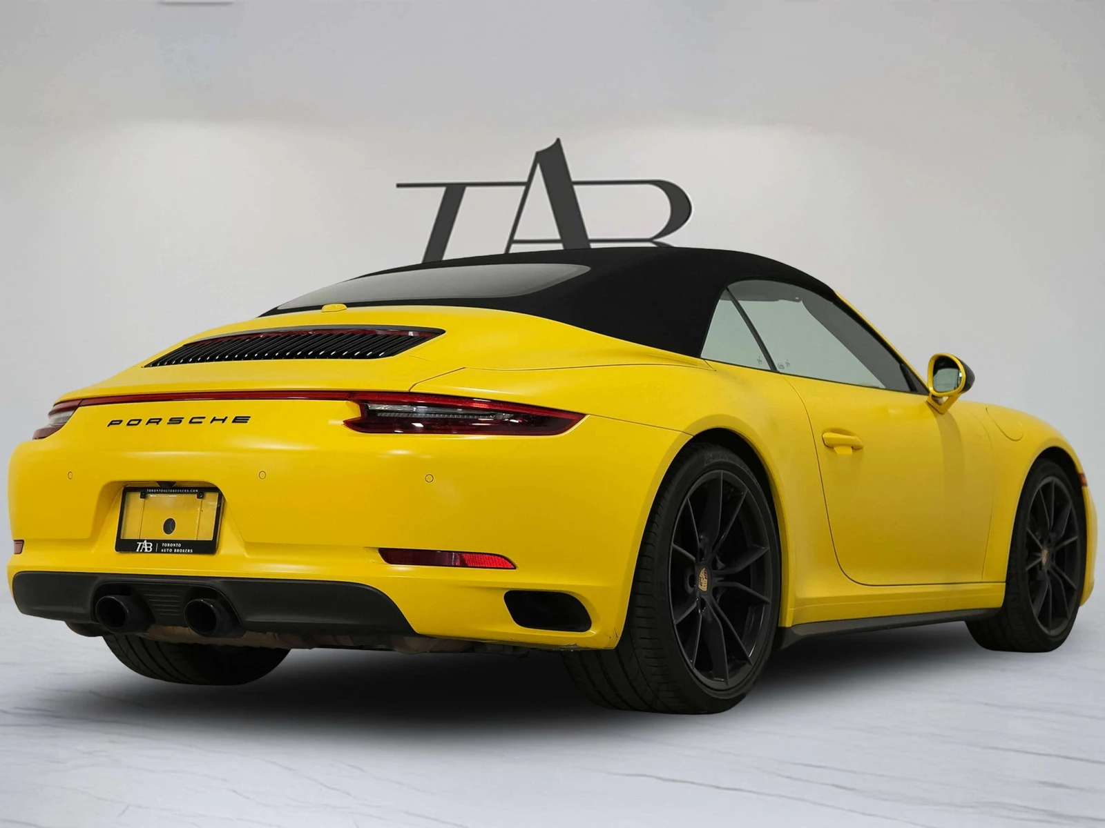 2019 Porsche 911 (991.2) Carrera 4 Cabriolet, 4/23