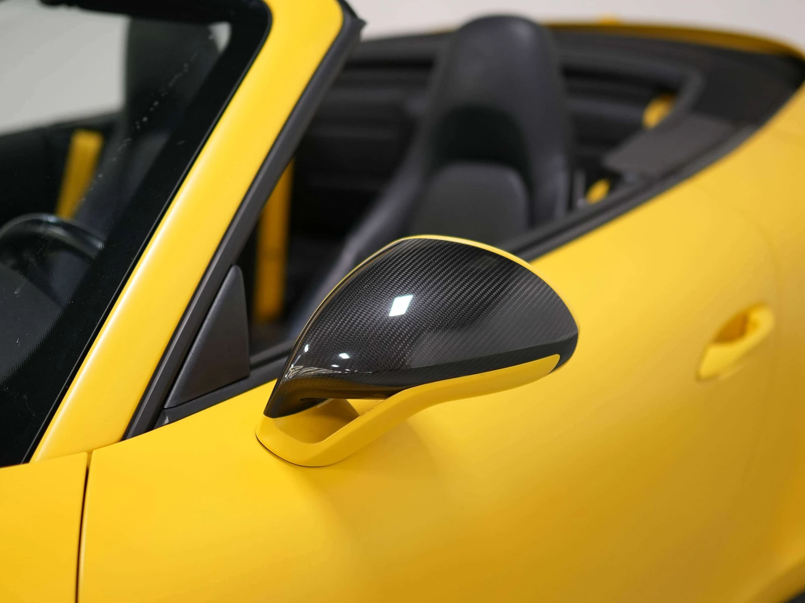2019 Porsche 911 (991.2) Carrera 4 Cabriolet, 13/23