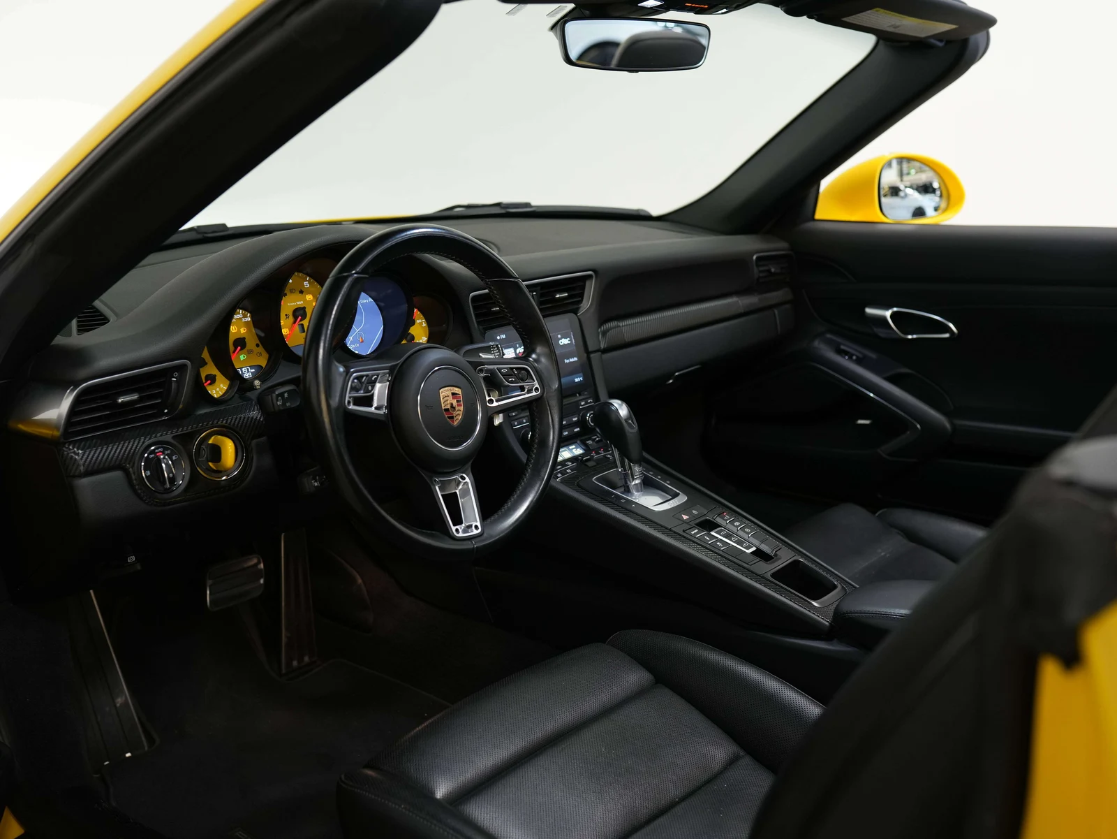 2019 Porsche 911 (991.2) Carrera 4 Cabriolet, 14/23