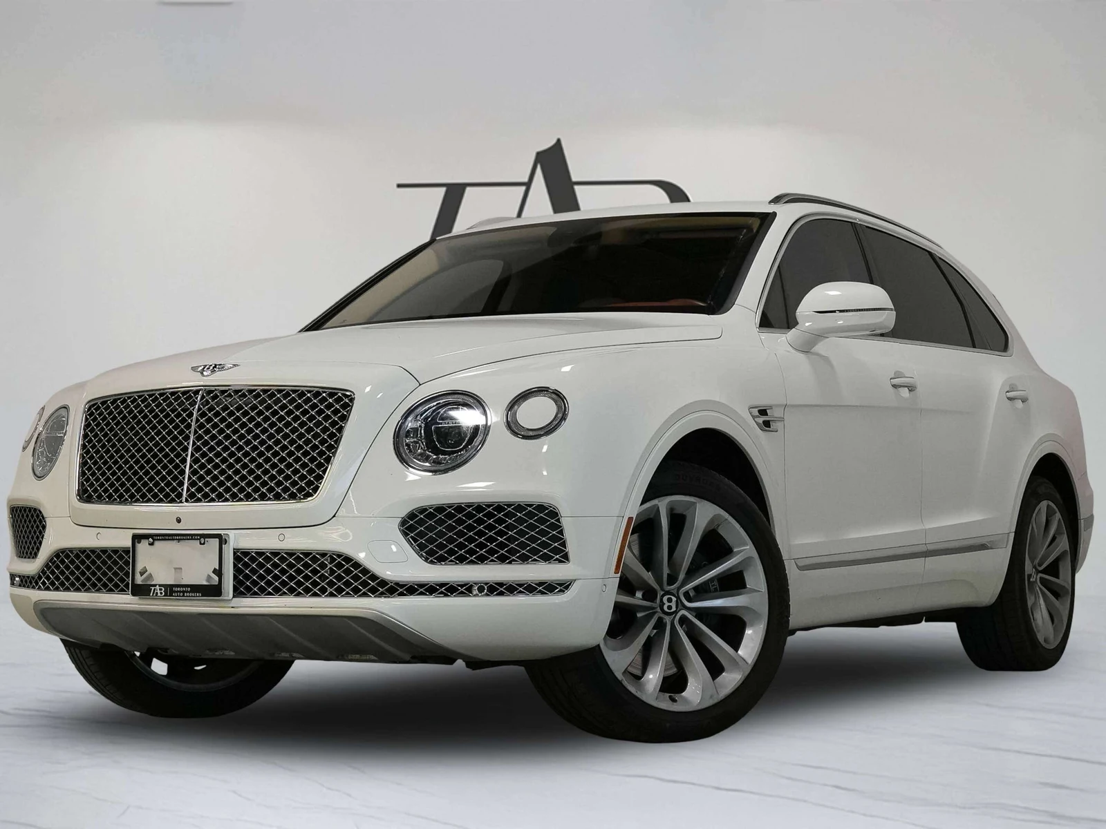 2017 Bentley Bentayga W12, 2/30