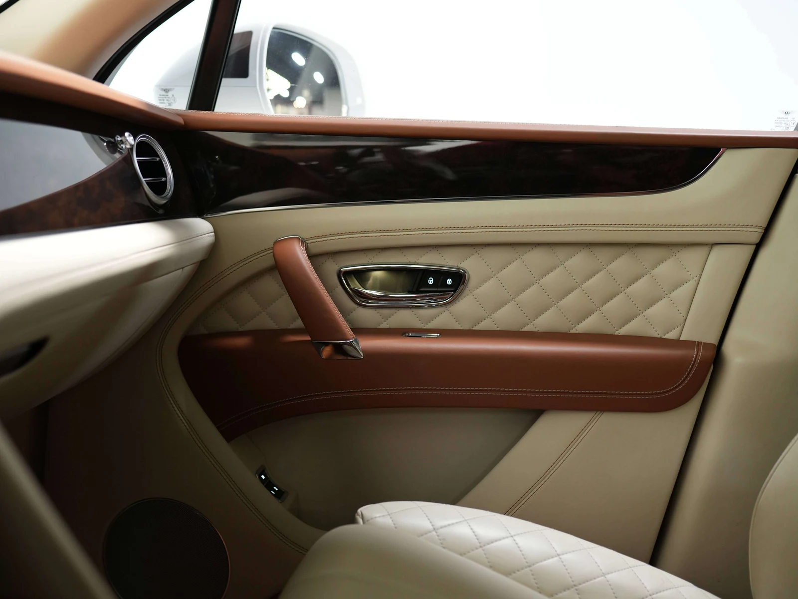 2017 Bentley Bentayga W12, 20/30