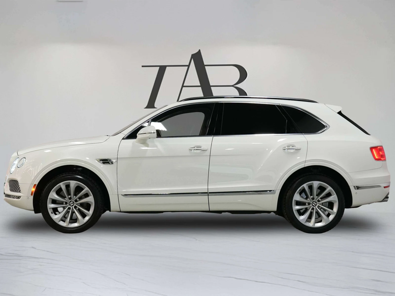 2017 Bentley Bentayga W12, 29/30