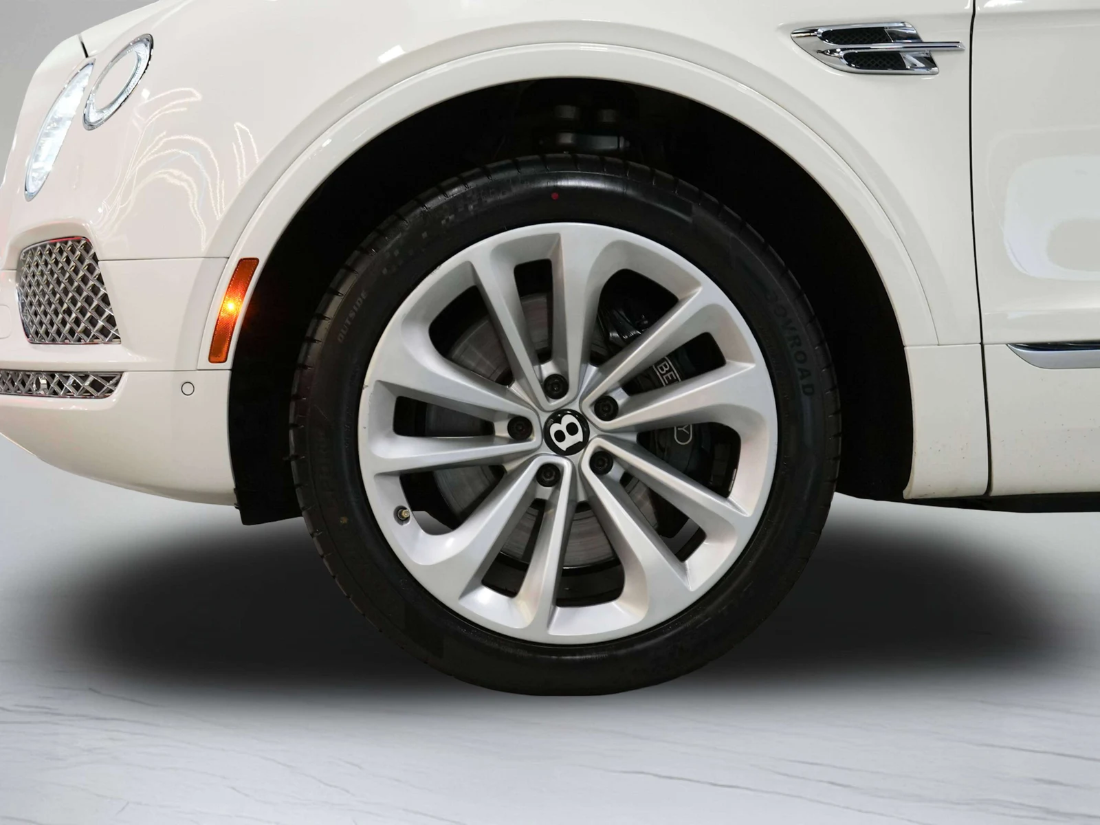 2017 Bentley Bentayga W12, 30/30
