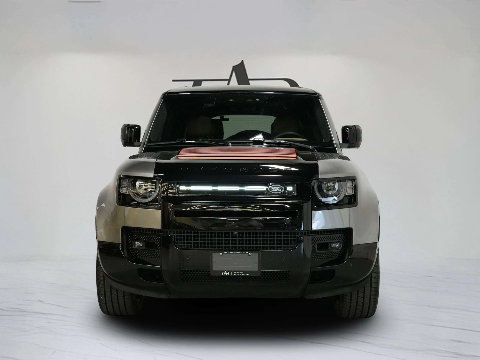 2025 Land Rover Defender 130 X (L663), 7/30