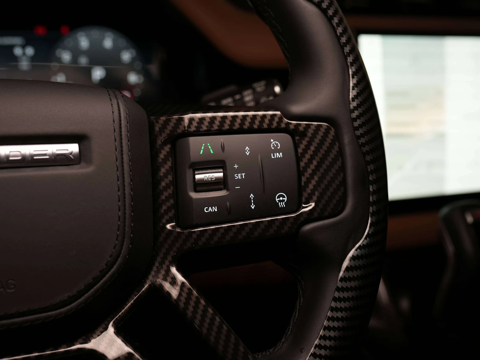 2025 Land Rover Defender 130 X (L663), 13/30